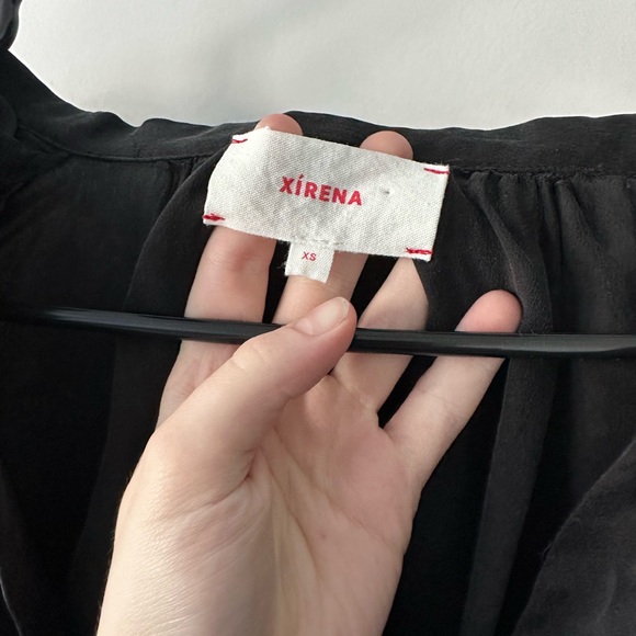 Black silk Xirena top - Picture 2 of 3